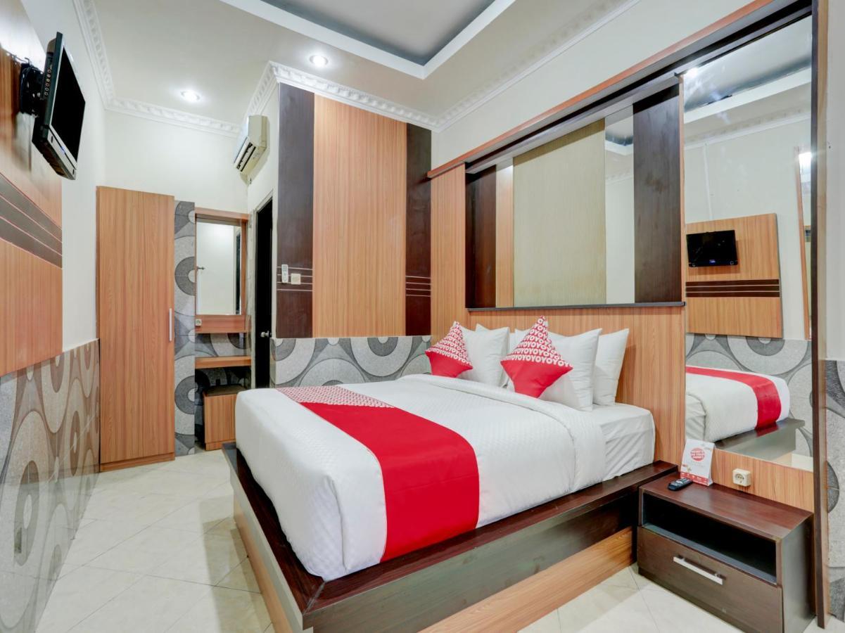 Oyo 90131 Liberty Guest House Sempidi Exterior foto