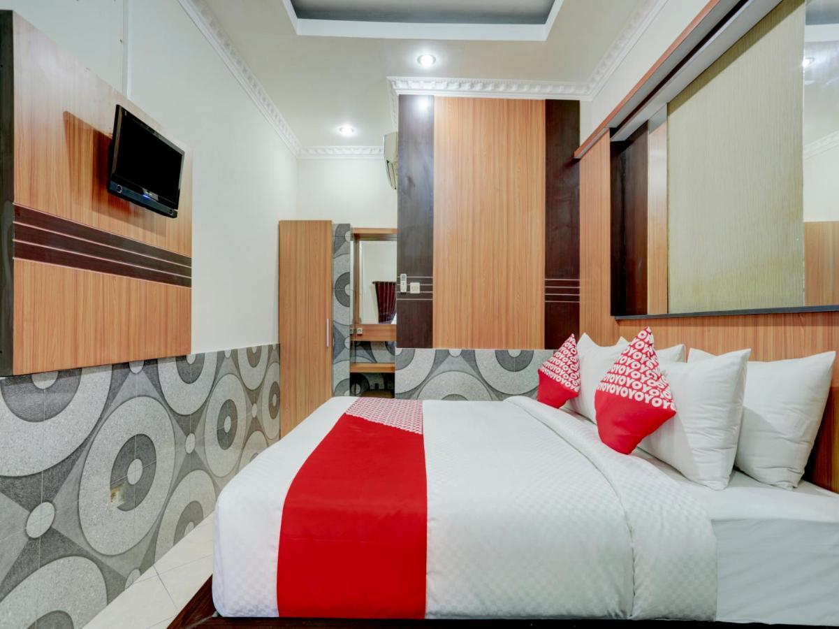Oyo 90131 Liberty Guest House Sempidi Exterior foto