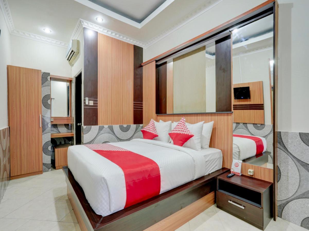 Oyo 90131 Liberty Guest House Sempidi Exterior foto