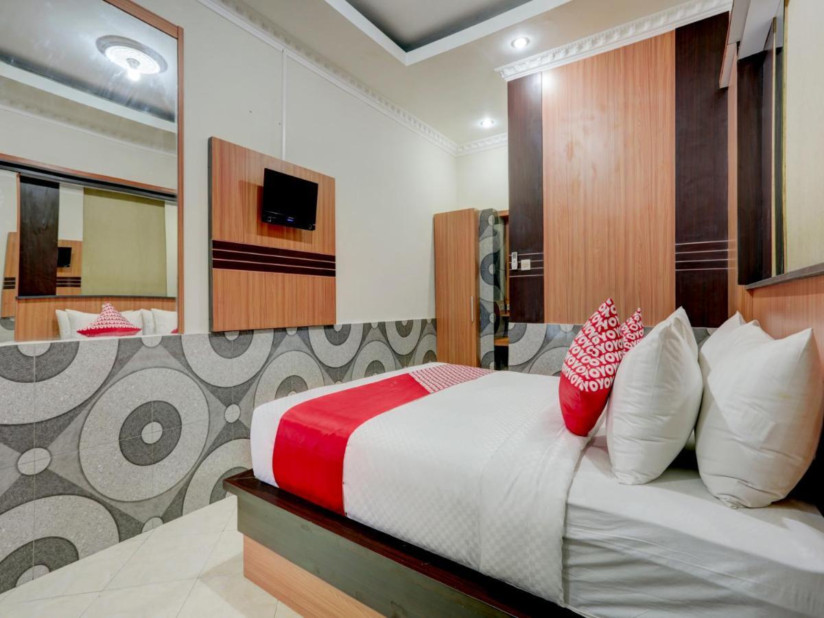 Oyo 90131 Liberty Guest House Sempidi Exterior foto