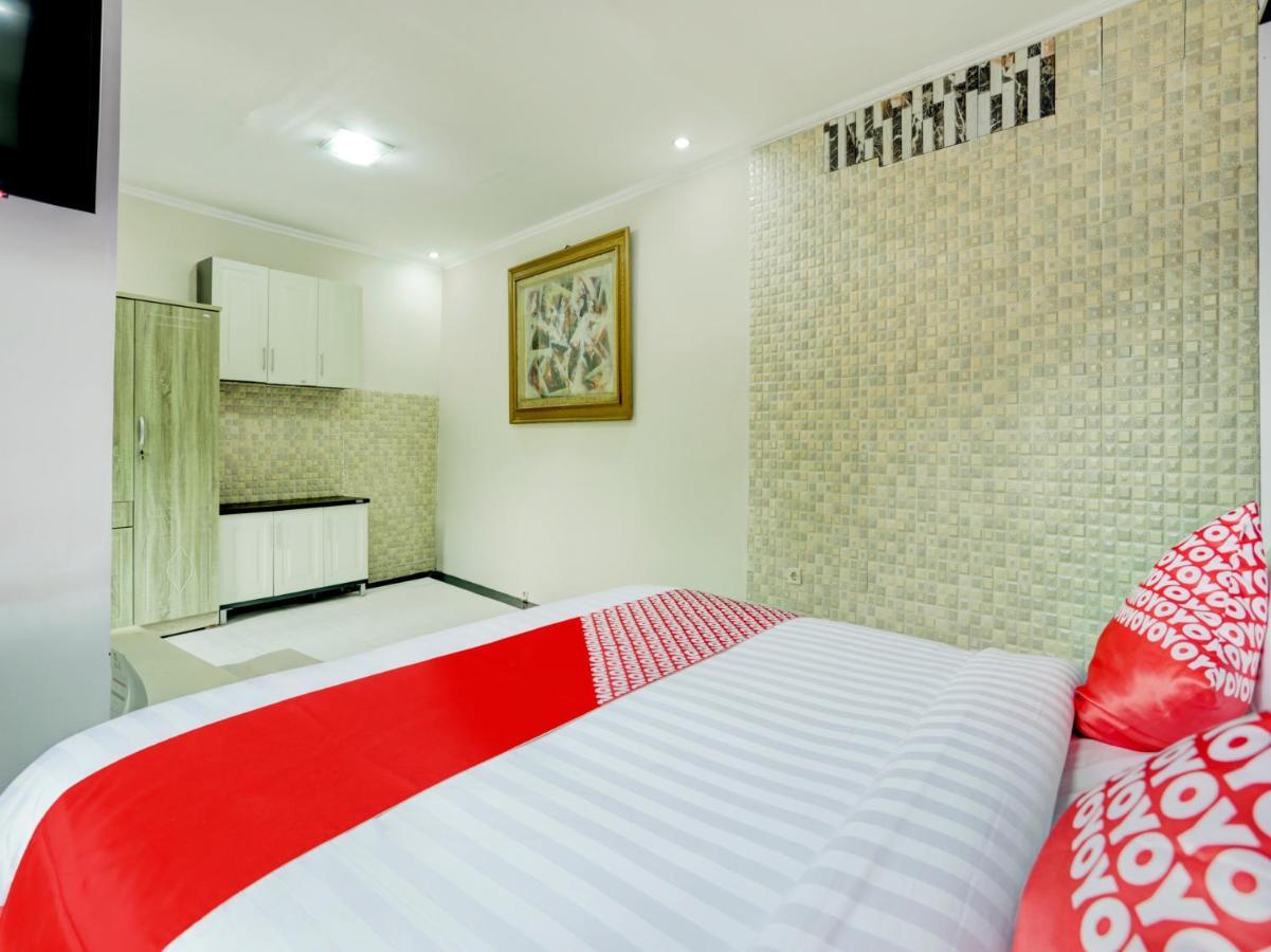 Oyo 90131 Liberty Guest House Sempidi Exterior foto
